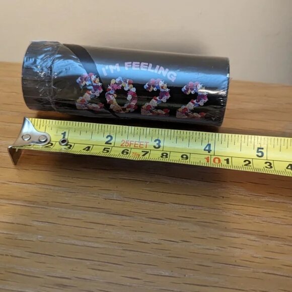 TAYLOR SWIFT  "I'm Feeling 2022" Party Popper brand new - Picture 2 of 6